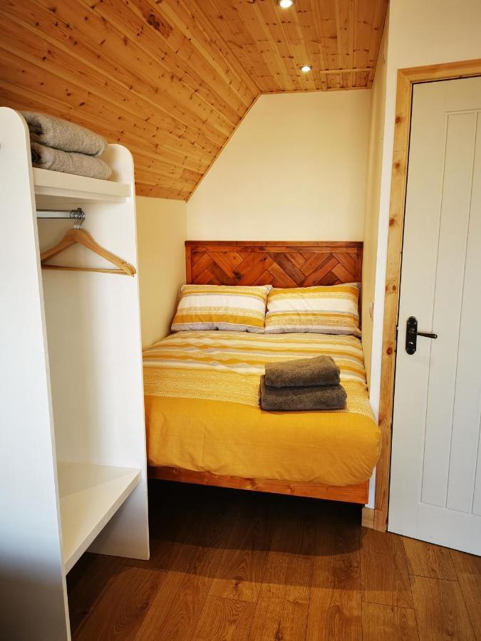 Gowanview Glamping Hotel Banff Esterno foto